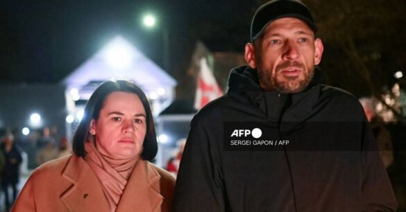 Bielorrusia libera a Kolesnikova y Bialiatski tras acuerdo con EE UU