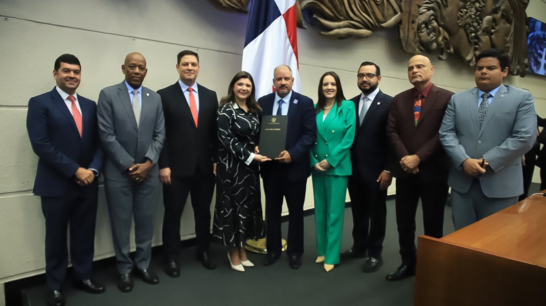 Panamá aprueba programa de pasantías para empleo juvenil