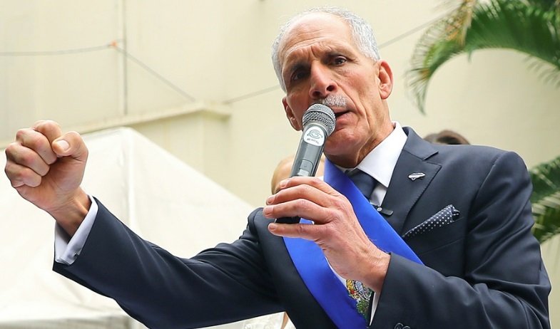 Nasry Asfura asume la presidencia de Honduras en acto austero