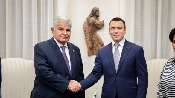 Panamá aprueba ley para intercambio de información fiscal con Ecuador