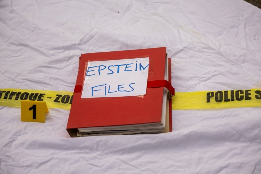 Epstein ocultó pruebas en centros de almacenamiento en EE.UU.