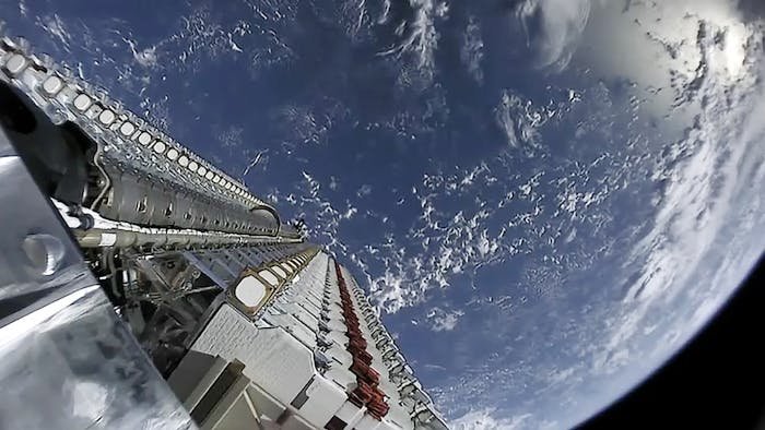 Starlink transforma su red satelital en plataforma digital orbital