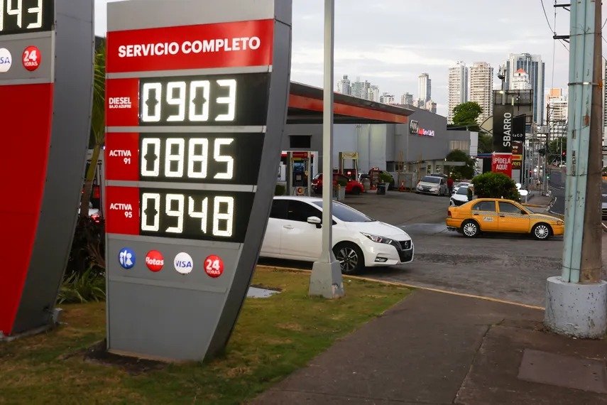 Panamá inicia venta de combustible subsidiado para transportistas