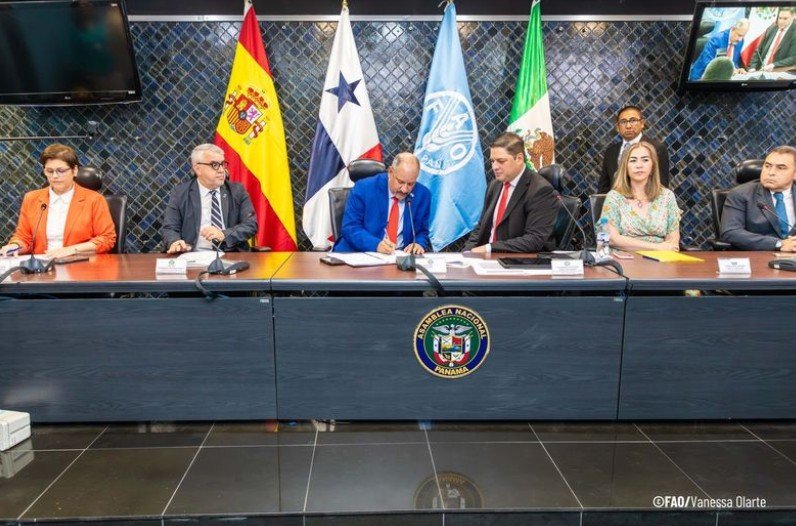 Panamá firma pacto regional para reforzar la seguridad alimentaria