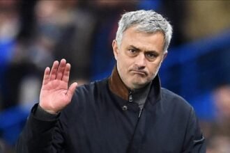 Mourinho deja en duda su continuidad en el Benfica para 2025