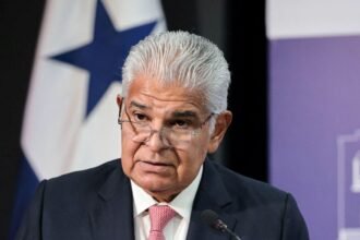Mulino revisa regulación de plataformas de transporte en Panamá