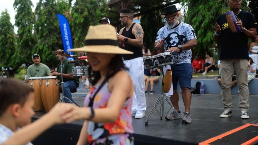 Panamá rinde homenaje a Willie Colón con 300 trombonistas