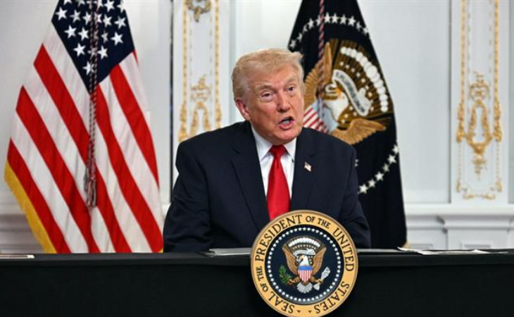 Trump evacuado tras disparos en cena de corresponsales en Washington