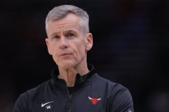Billy Donovan deja el banquillo de los Chicago Bulls tras seis años