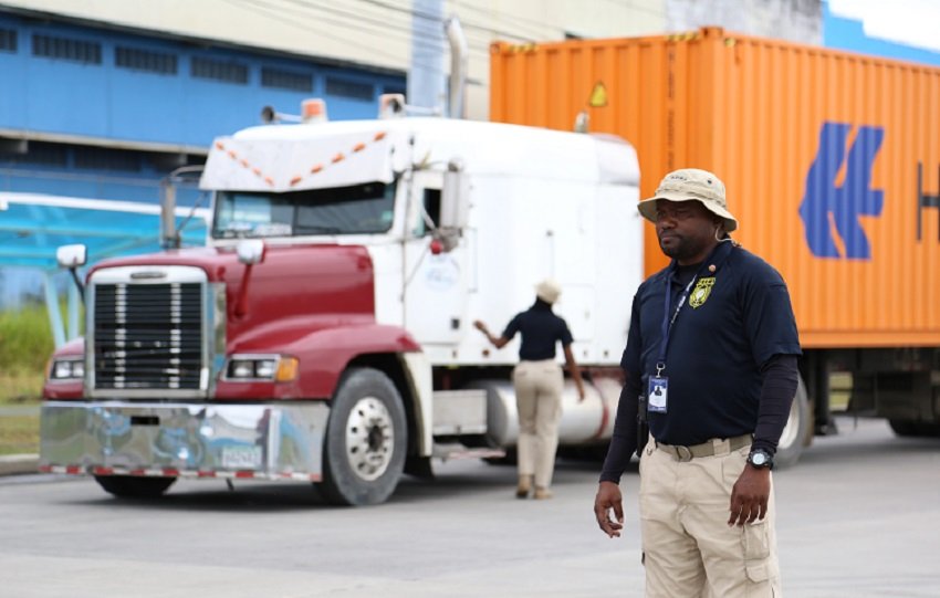 Panamá refuerza control aduanero en la Zona Libre de Colón