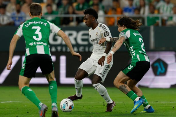 Real Madrid empata con Betis y Barcelona roza el título de LaLiga