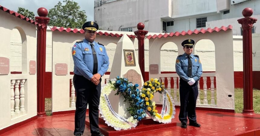 Bomberos de Panamá conmemoran 112 años de la tragedia de El Polvorín