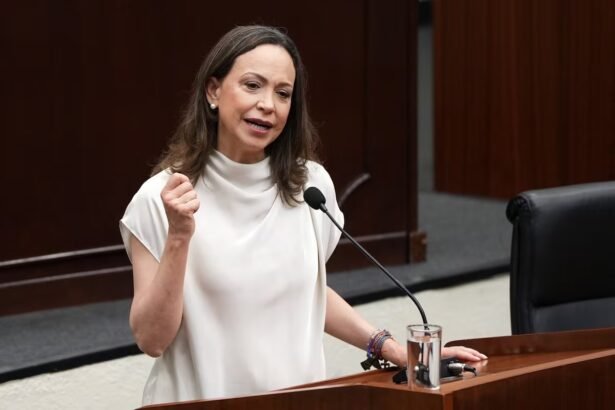 María Corina Machado regresa a Venezuela para impulsar transición