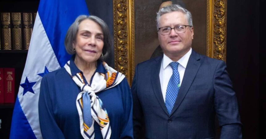 Honduras nombra nuevos embajadores en Alemania, Panamá y RD