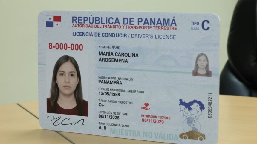 Panamá implementará licencia de conducir digital en 2026