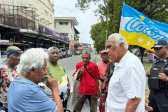 Jubilados en Colón exigen aumento y aprobación de la Ley 491