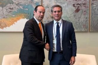 Costa Rica y Panamá acuerdan diálogo para resolver conflicto comercial