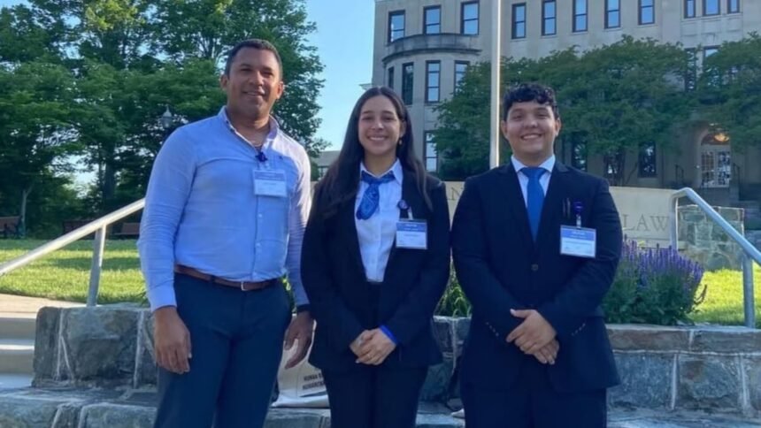 Estudiantes de la Universidad de Panamá destacan en certamen internacional