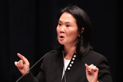 Perú elige presidente tras una década de inestabilidad política
