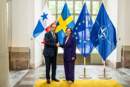 Panamá y Suecia firman acuerdo para consultas y cooperación ambiental