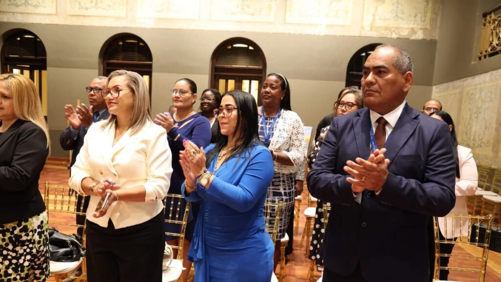 Nuevos jueces comunitarios de paz asumen en Panamá y Panamá Oeste