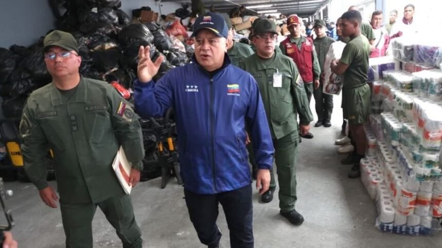 Diosdado Cabello rechaza críticas de alcalde de Panamá por ayuda