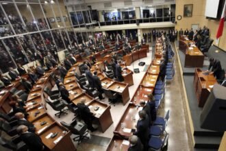 Asamblea de Panamá negocia conformación de comisiones clave