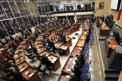 Asamblea de Panamá negocia conformación de comisiones clave