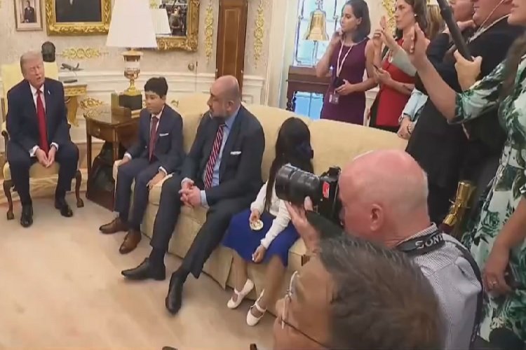 Trump interrumpe a reportera de CNN en conferencia sobre Corea del Norte