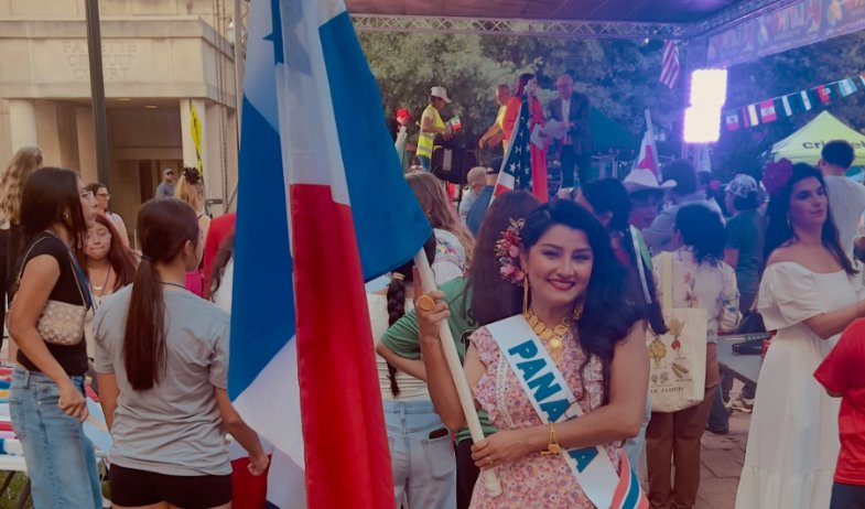 Heidys Danlys destaca la cultura panameña en festival de Kentucky