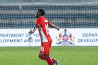 Omar Valencia anota su primer gol con la selección de Panamá