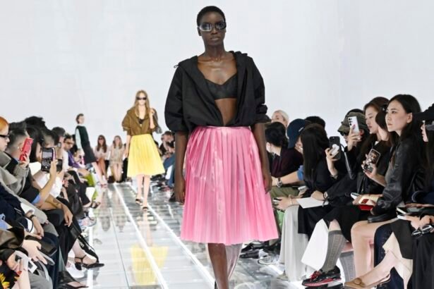Prada reinventa la falda en la Semana de la Moda de Milán 2026