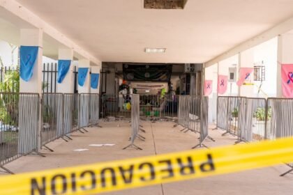 Meduca analiza modalidades para regreso a clases tras sismo