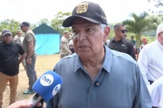 Mulino anuncia reconstrucción de viviendas tras sismo en Veraguas