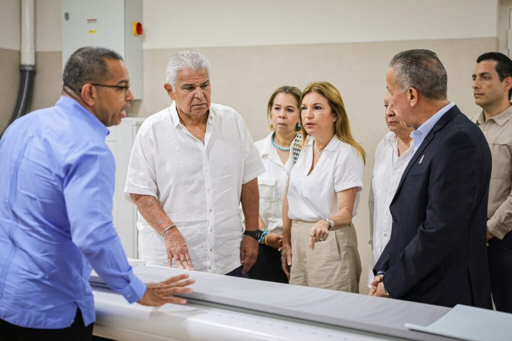 Panamá inaugura Centro Oncológico y Nuclear en Chiriquí